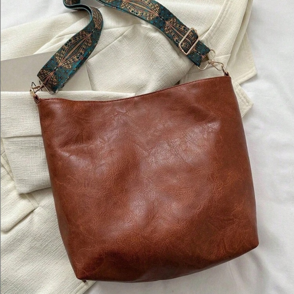⚠️Clearance Brown Leather Tote Bag with Patterned Blue Strap - Picture 6 of 7